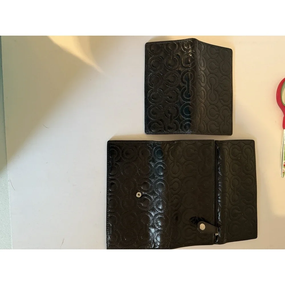 Coach Black Patent Leather Tri-Fold Wallet And Check Book C Embossed
